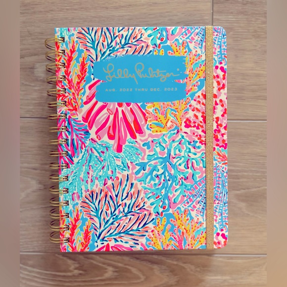 Lilly Pulitzer Planner Organizer Weekly Monthly Notes Schedule Planner NWT - Picture 1 of 6